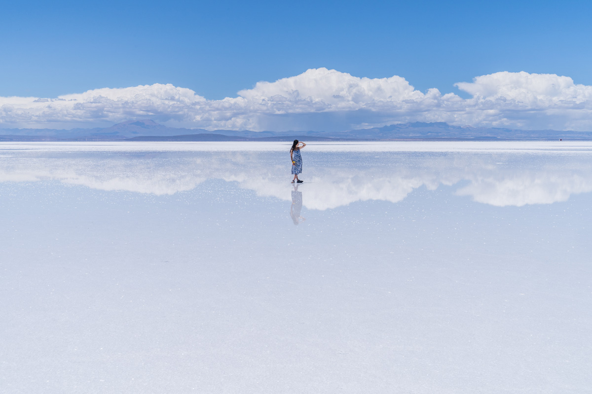 In-the-middle-of-Uyuni-Salt-Flats-(Bolivia)